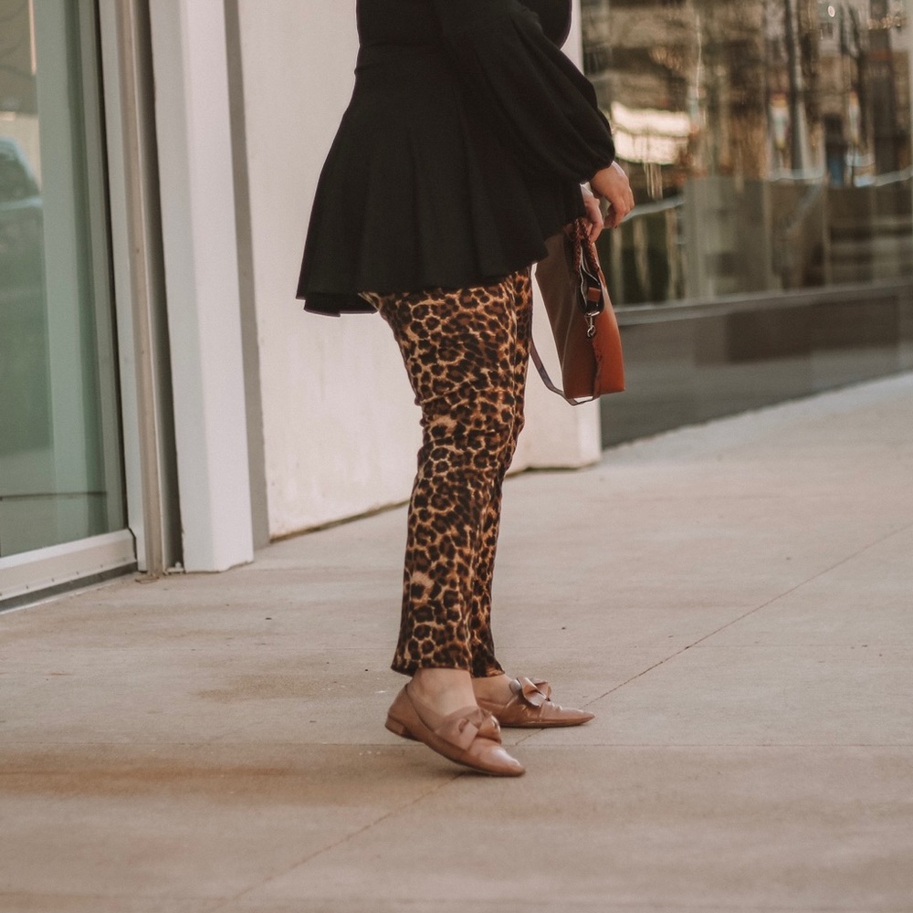 Leopard Leggings Elastic Waist Band